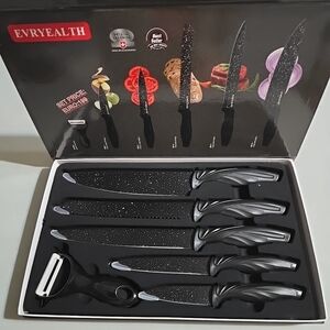 Black Knife Set with Peeler
